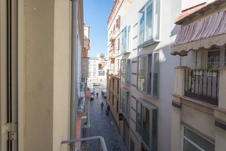 107398 - Apartment In Malaga