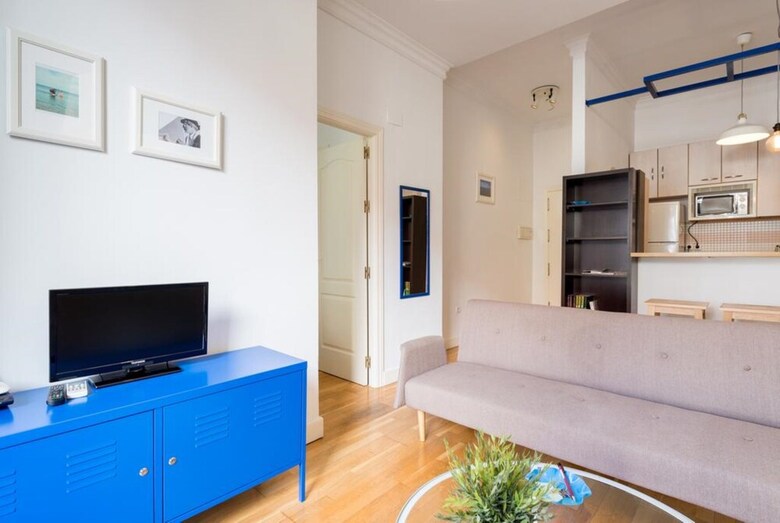 107398 - Apartment In Malaga