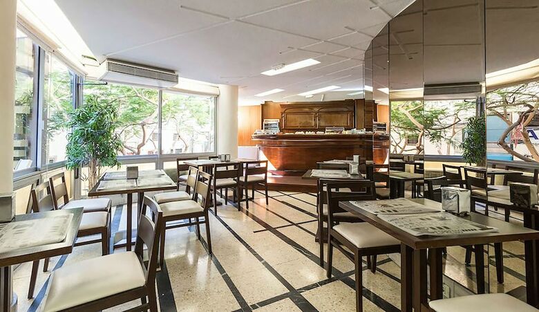 Hotel Adonis Pelinor
