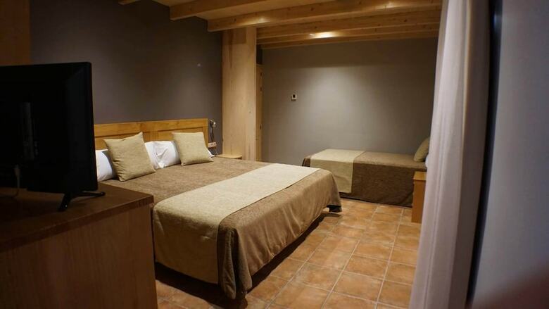 Can Barnosell - Els Masos D'en Coll