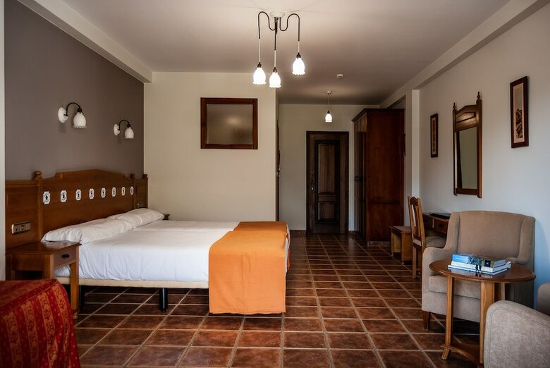 Hotel La Fragua II