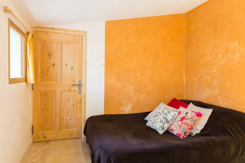 Bed & Breakfast G�tes Et Chambres Poterie de Pierroux