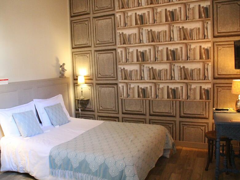Bed & Breakfast Une Chambre En Ville