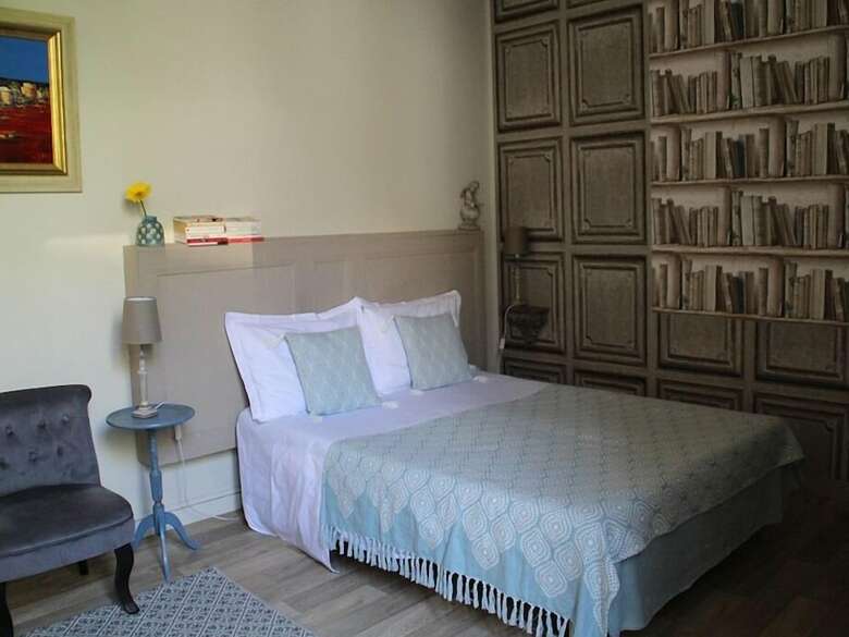 Bed & Breakfast Une Chambre En Ville