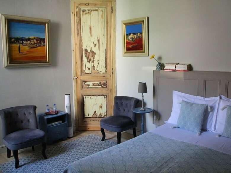 Bed & Breakfast Une Chambre En Ville