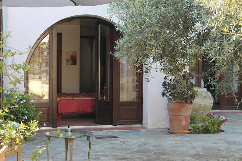 Chambres D'h�tes Le Clos Des Oliviers