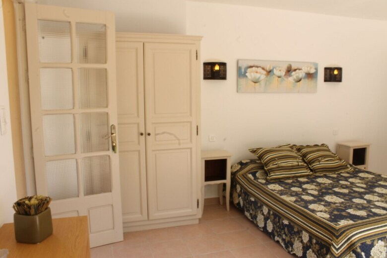 Chambres D'h�tes Le Clos Des Oliviers