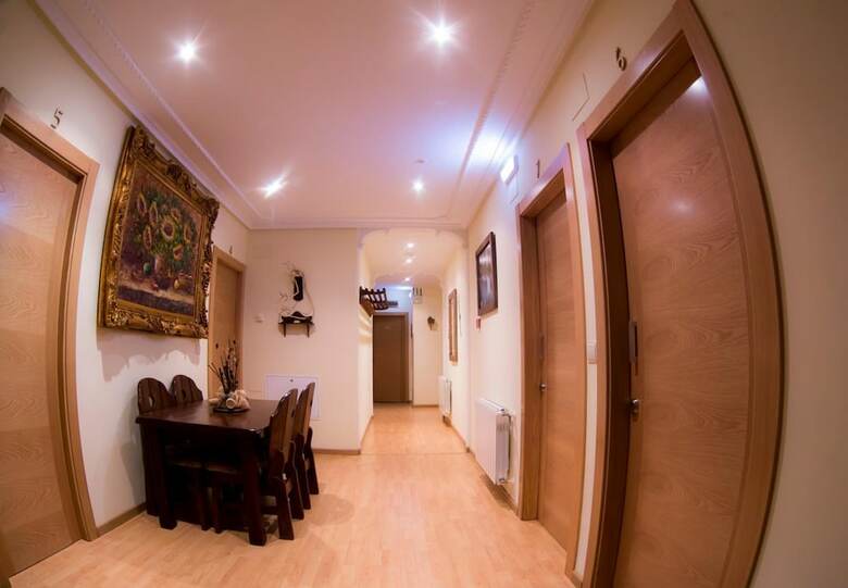 Hotel El Horreo De Avil�s