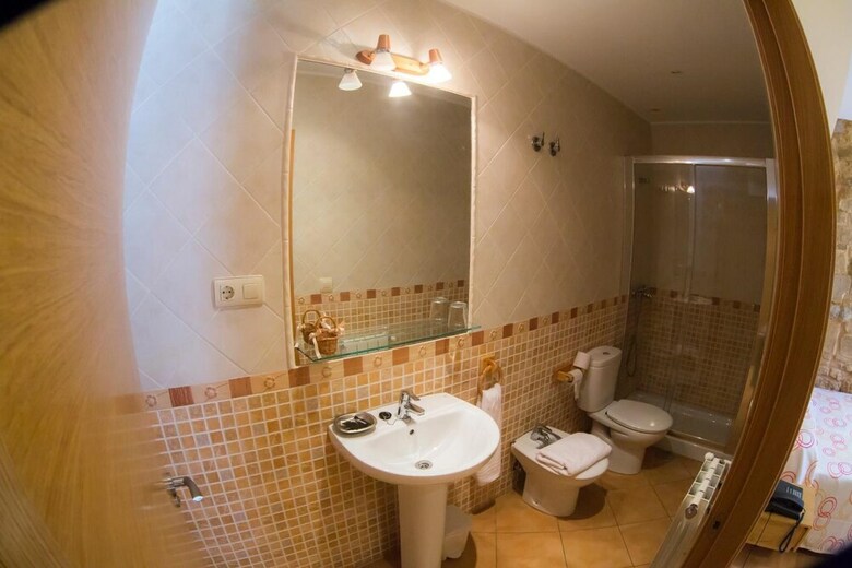 Hotel El Horreo De Avil�s