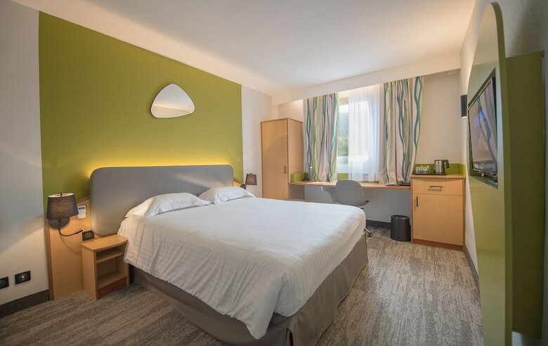 Hotel Promotel Carros