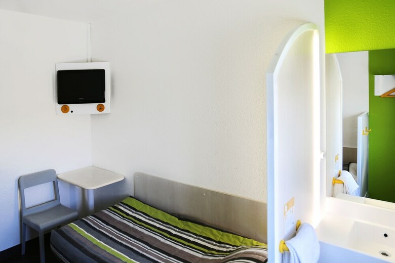 Hotelf1 Orange Centre �changeur A7 A9