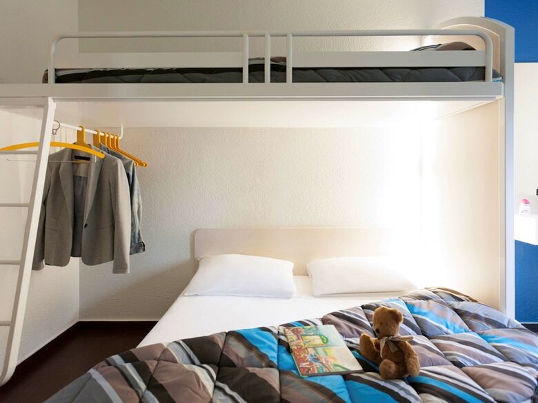 Hotelf1 Orange Centre �changeur A7 A9