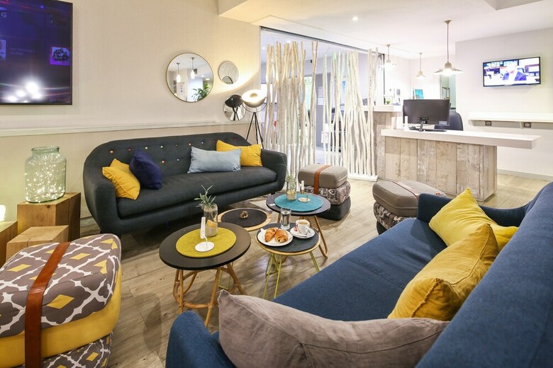 Hotel Kyriad Lyon Est - Bron Eurexpo Le Cottage