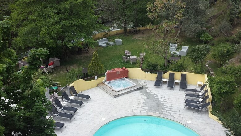 Hotel Les Jardins De La Glaciere