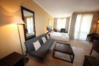 Hotel Menada Apartments In Royal Beach