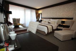 Malak Regency Hotel