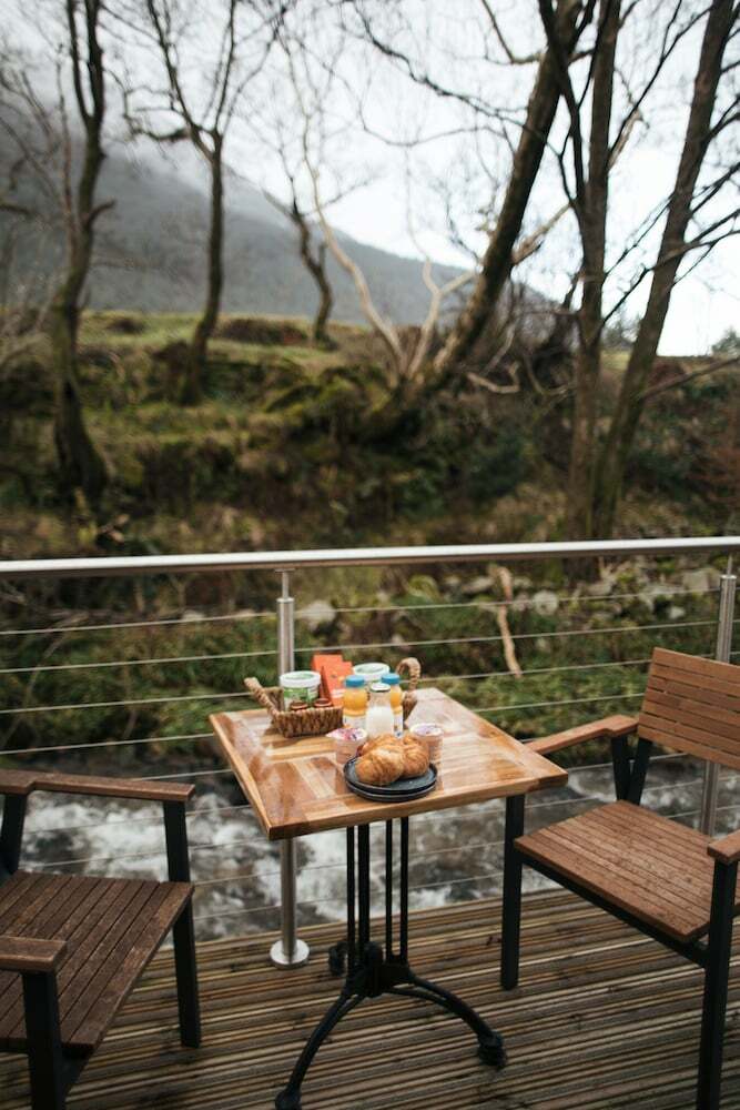 Riverbeds Lodges With Hot Tubs