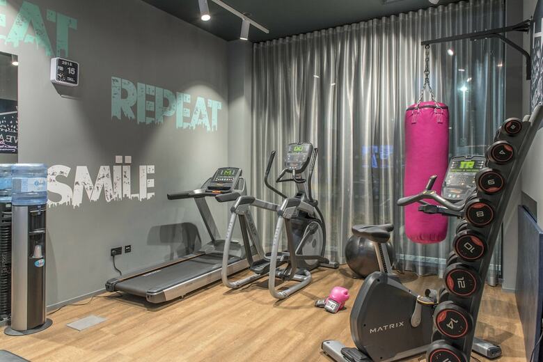Hotel Moxy Aberdeen Airport