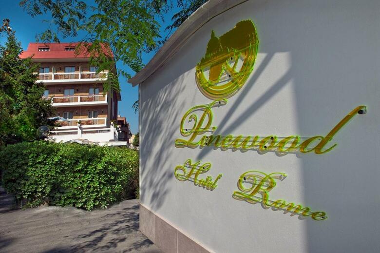 Hotel Pinewood