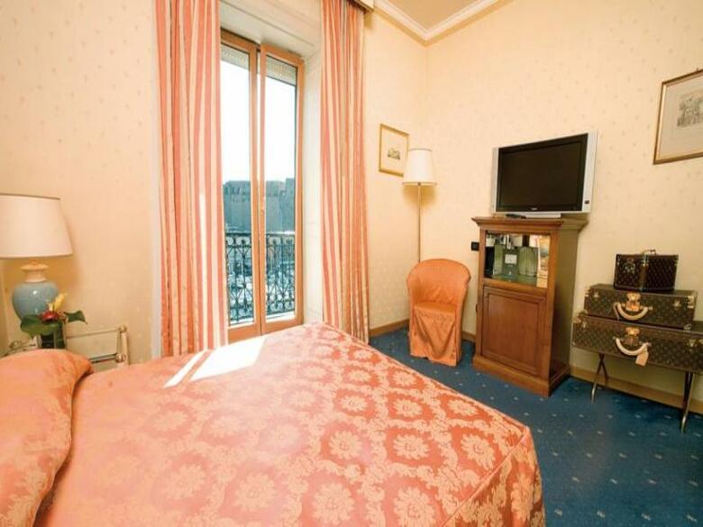 Hotel Grand Santa Lucia