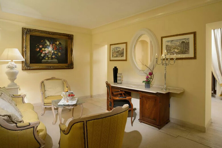 Hotel Colonna Palace