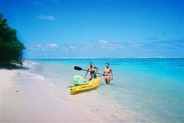 Hotel Aroa Beachside Inn