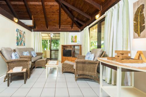 Apartamentos The Cooks Oasis - Holiday Villas
