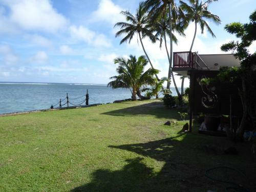 Raro Beach Bach