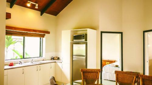 Hotel Muri Beach Resort