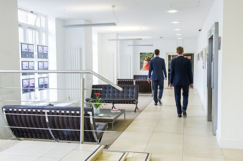 Aparthotel Dolphin House Serviced Apartments