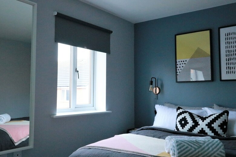 Spacious Townhouse - Netflix & Parking