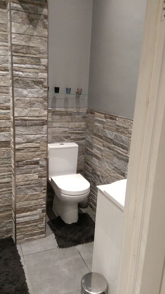 Beautiful Rooms Near Excel Center