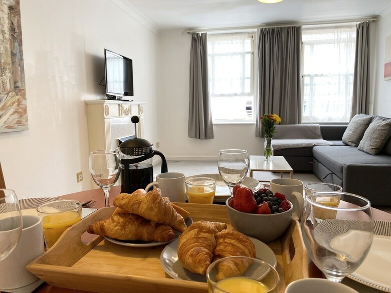 Apartment Next To Victoria Station