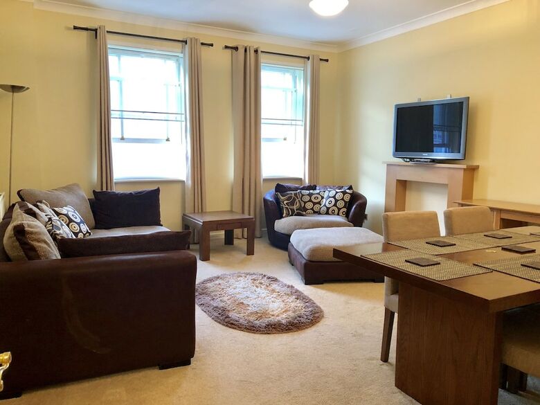 Apartment Next To Victoria Station