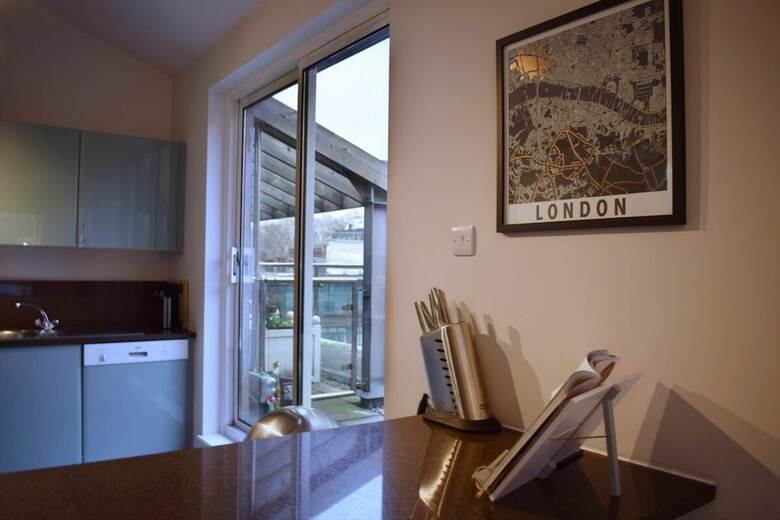 Central, Modern, 2 Bedroom Apartment - Holborn