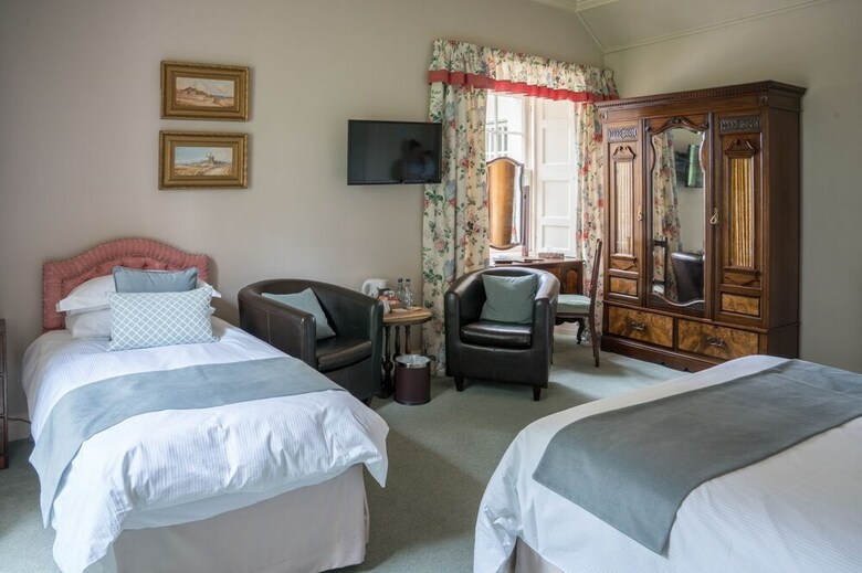Bed & Breakfast West Plean House