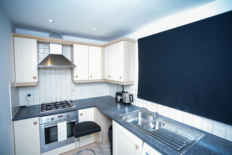 Superior 2 Bedroom Apartments