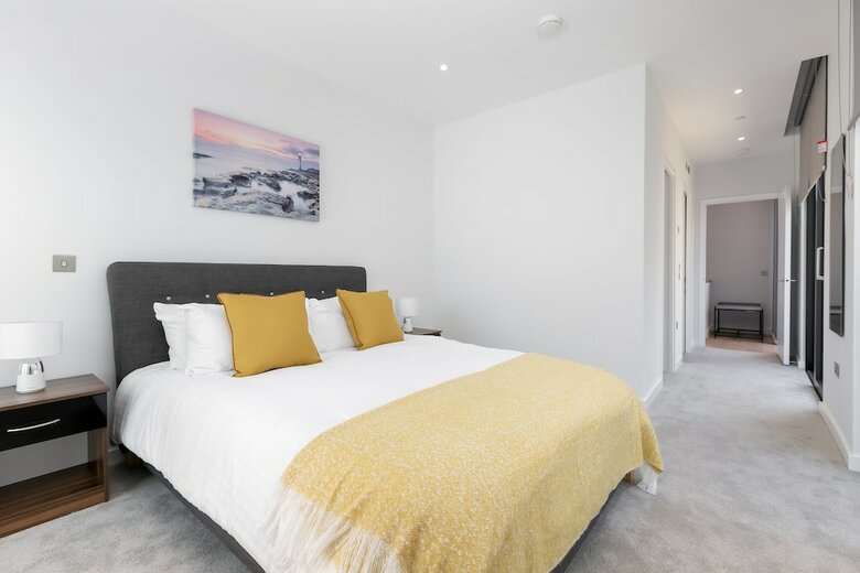 Modern Townhouse Near 02 Arena & Excel