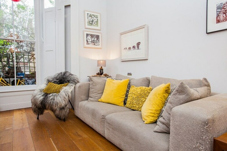 Stunning Stylish 3 Bed House In Fantastic Location