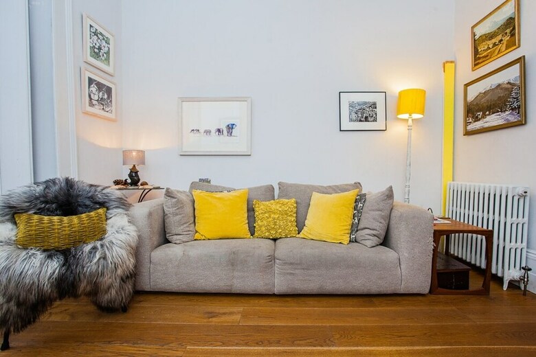 Stunning Stylish 3 Bed House In Fantastic Location