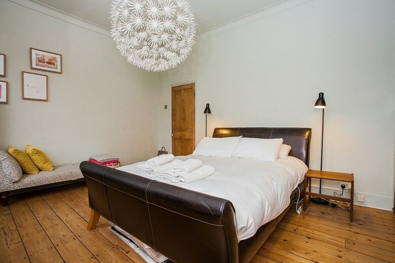 Stunning Stylish 3 Bed House In Fantastic Location