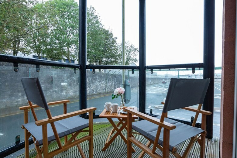 Tamar View Serviced Apartment