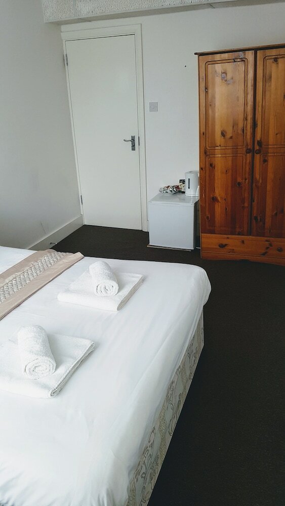 Central Comfort Rooms