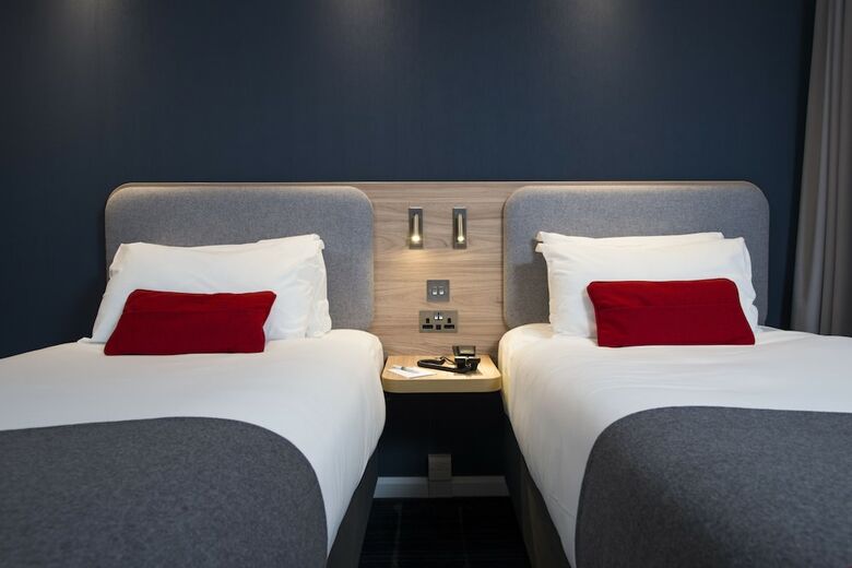 Hotel Holiday Inn Express Milton Keynes