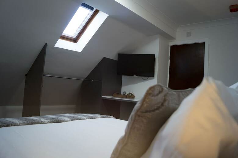 Kirks Korner Hotel