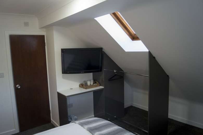 Kirks Korner Hotel