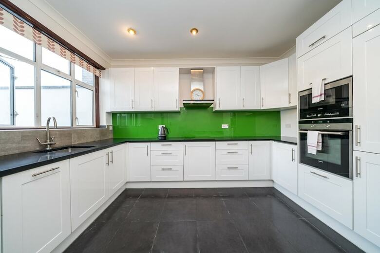 Apartamentos New Stunning 3 Bedroom House Centre Wembley
