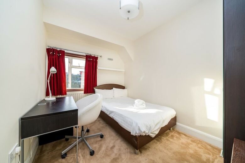 Apartamentos New Stunning 3 Bedroom House Centre Wembley