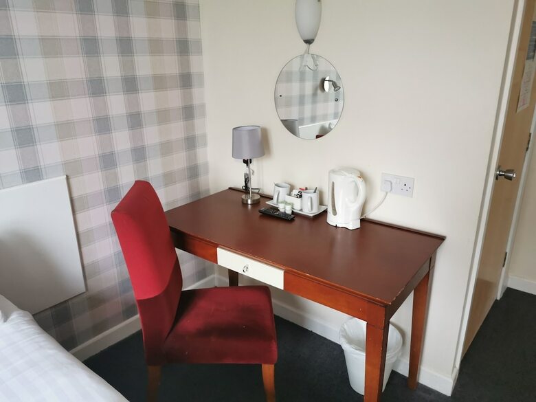 Goosepool Hotel