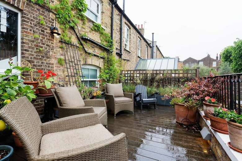 Veeve - Clapham Garden